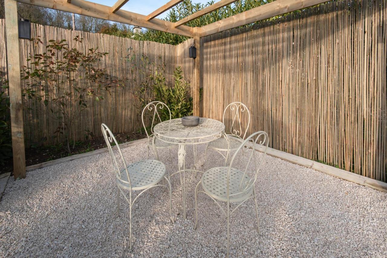 J&J Room - Hebergement D'Exception Pres De Provins! Le Bas Courton Exterior foto